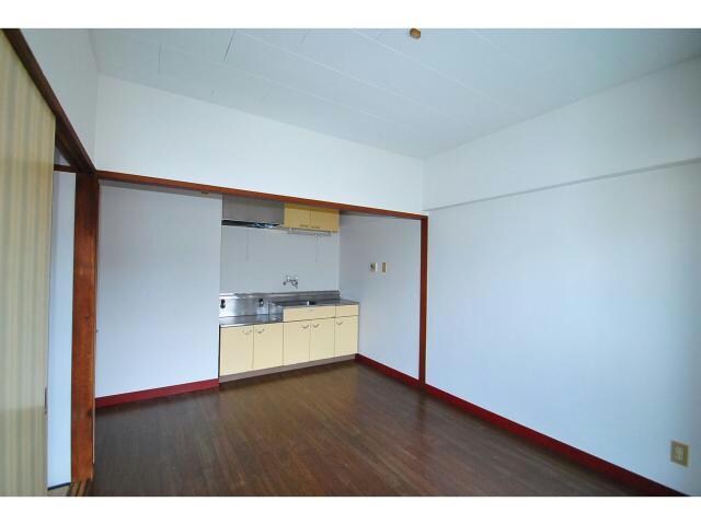 東金沢マンションの物件内観写真