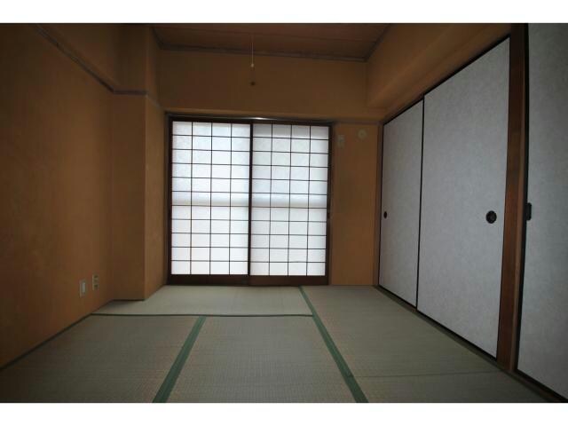 東金沢マンションの物件内観写真