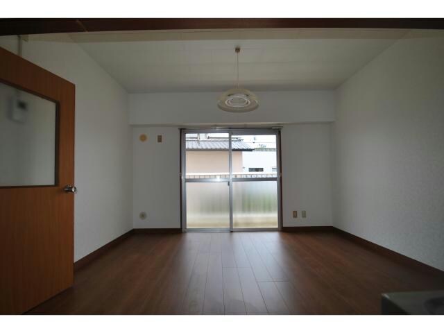 東金沢マンションの物件内観写真