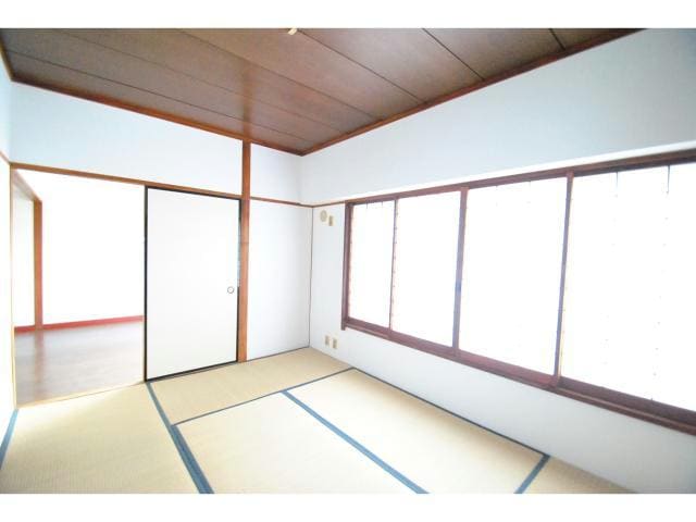 東金沢マンションの物件内観写真