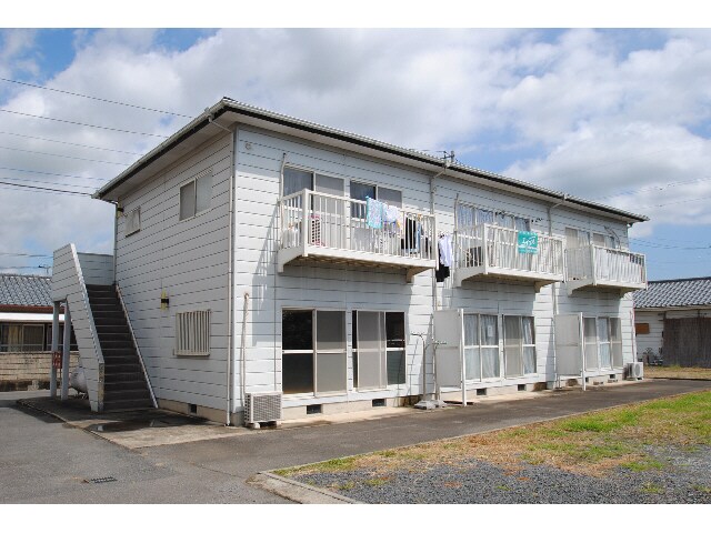 富山マンションの物件外観写真