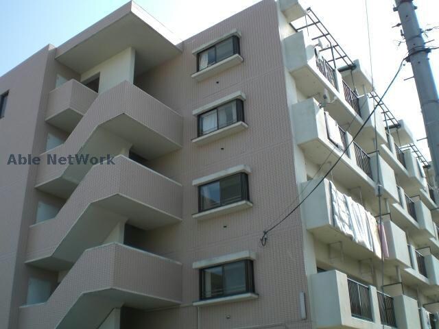 サンハイム千石の物件外観写真