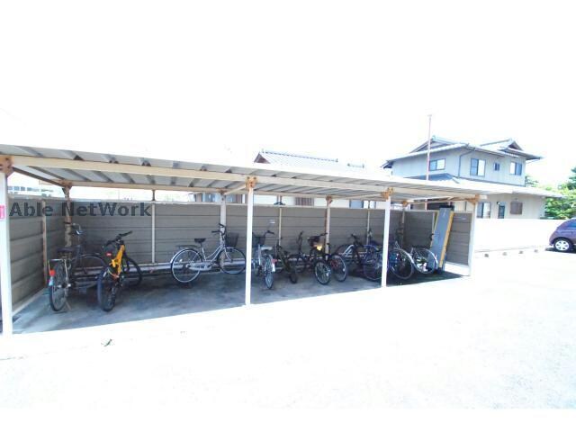 サンハイム千石の物件外観写真