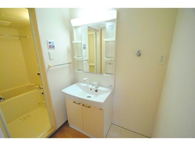 Ｒａｆｆｉｎｅの物件内観写真