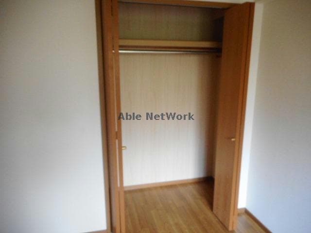 ラルジュウエストの物件内観写真