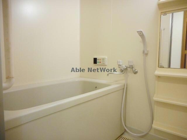 ラルジュウエストの物件内観写真