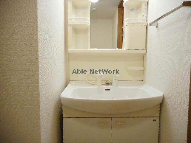 ラルジュウエストの物件内観写真