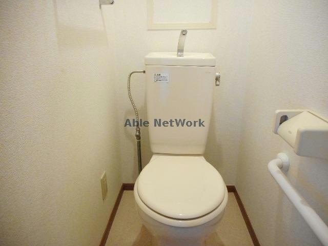 ラルジュウエストの物件内観写真