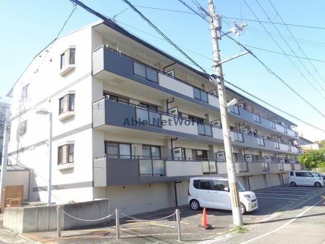 ウエストコートの物件外観写真