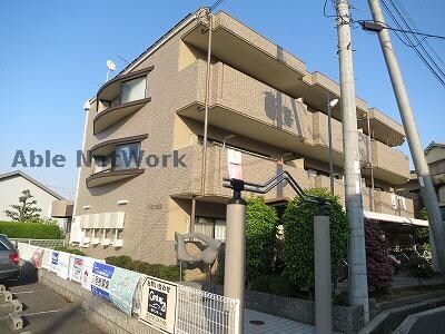 リビオ金剛の物件外観写真