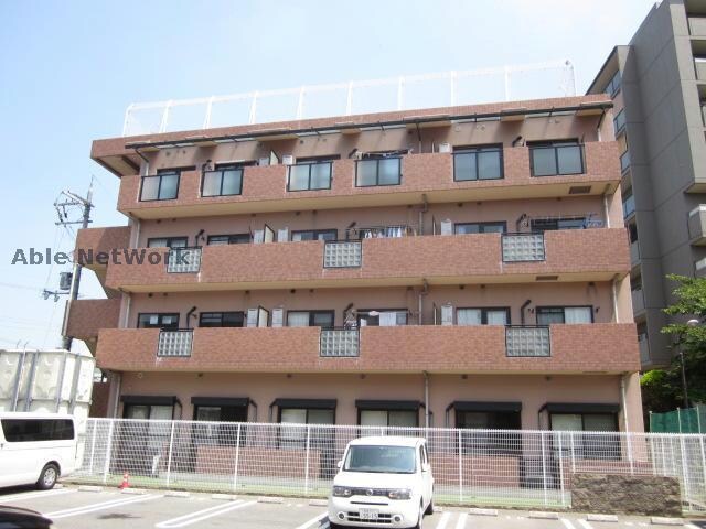 トリニティグレースの物件外観写真