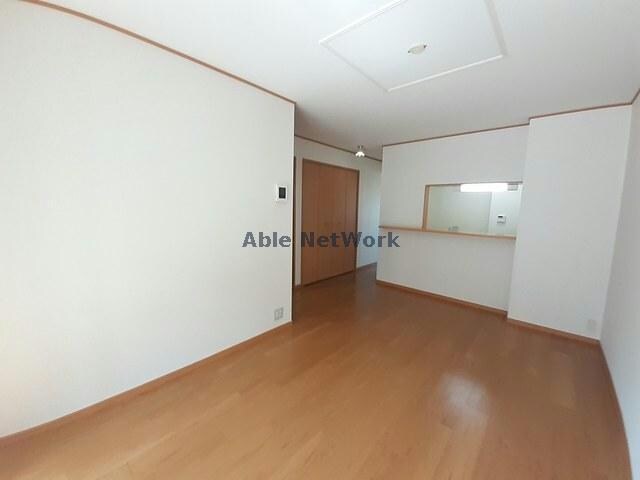 シェーネ　エレガンシアの物件内観写真