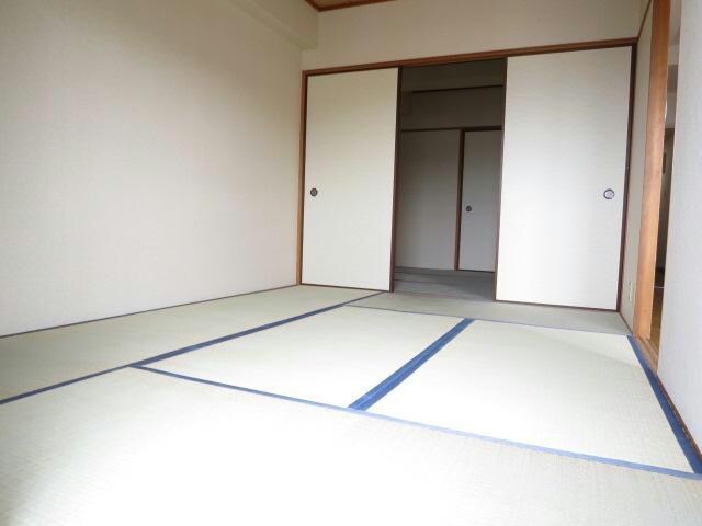 エレガントライフマンションの物件内観写真