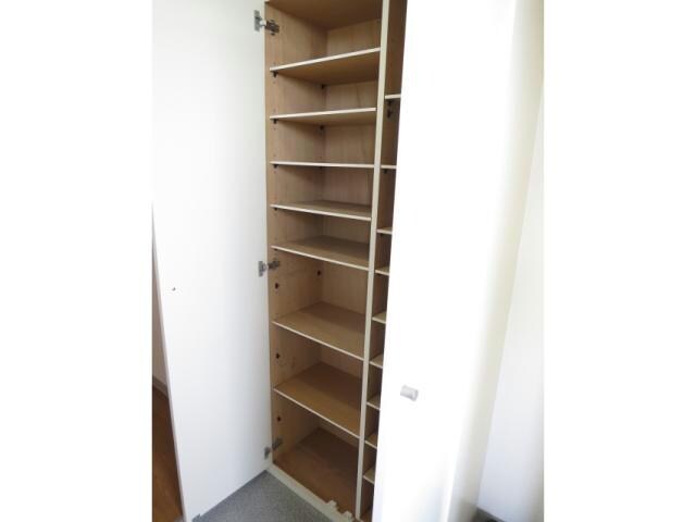 エレガントライフマンションの物件内観写真