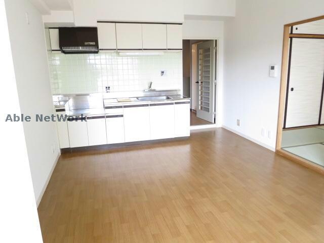 プレスト・コート弐番館の物件内観写真