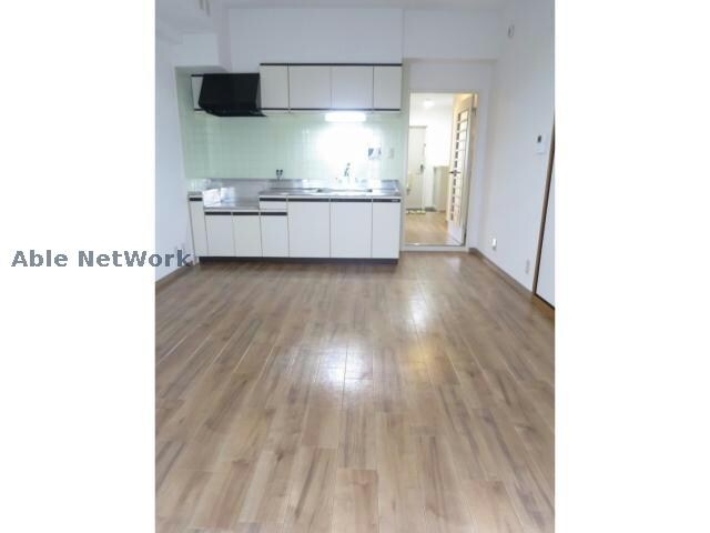 プレスト・コート弐番館の物件内観写真