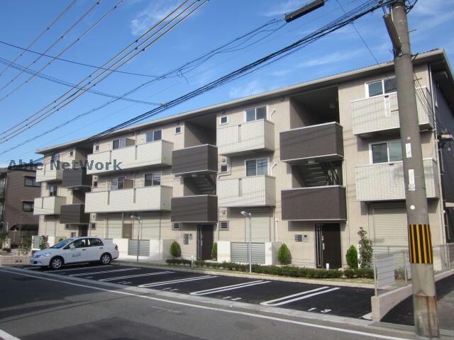 ファミリア金剛の物件外観写真