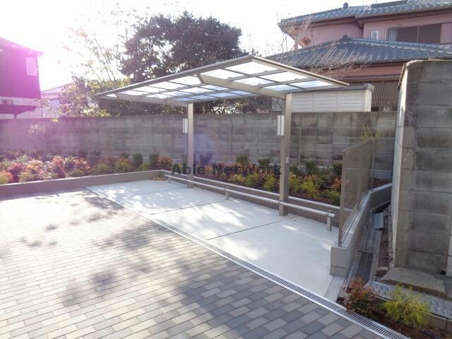 Flora Lilyの物件外観写真