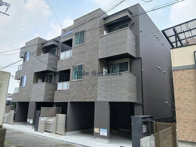 エヌエムキャトフヴァントゥレーズノースの物件外観写真