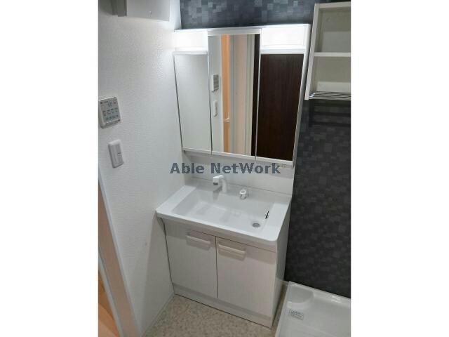 エヌエムキャトフヴァントゥレーズノースの物件内観写真