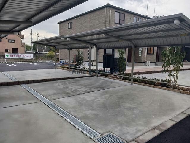 ラ・カーサ　セレーナの物件外観写真