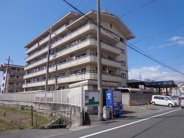 ラームズプラザの物件外観写真