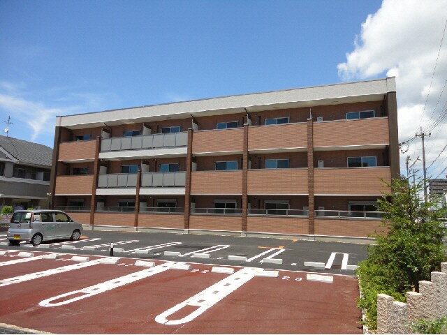 メゾン　アウローラの物件外観写真