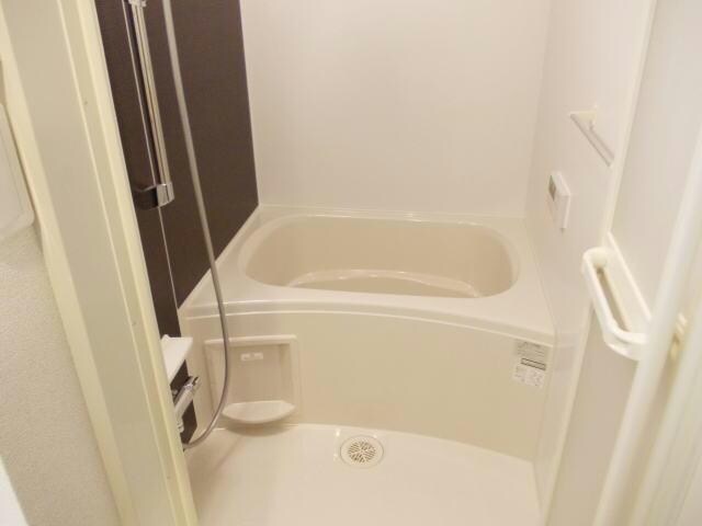 カンフリエⅡの物件内観写真