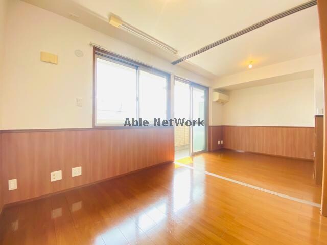 ルミエール須賀の物件内観写真