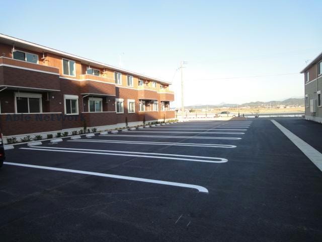 ロータスⅠの物件外観写真