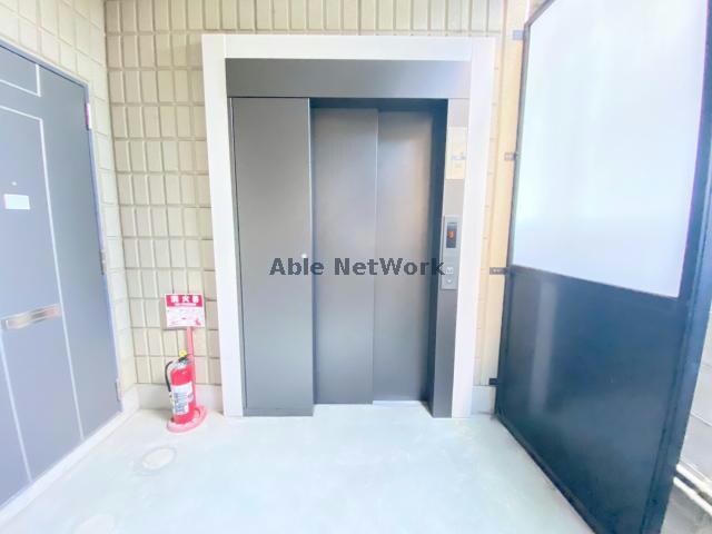 メイン新屋敷の物件外観写真