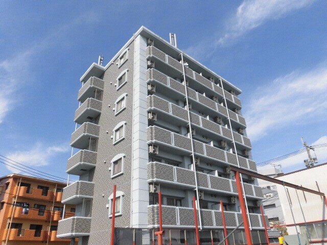 リンデンバウム　はませんの物件外観写真