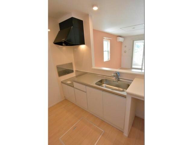 チロリアン　コッティの物件内観写真