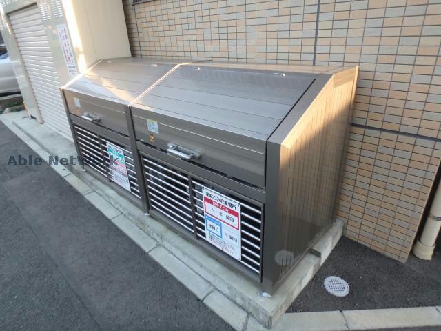 NiceマンションIM九品寺の物件外観写真