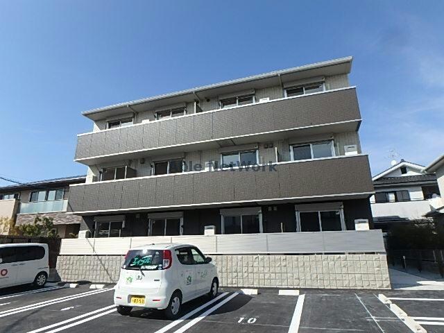 ル・プルニエⅡの物件外観写真