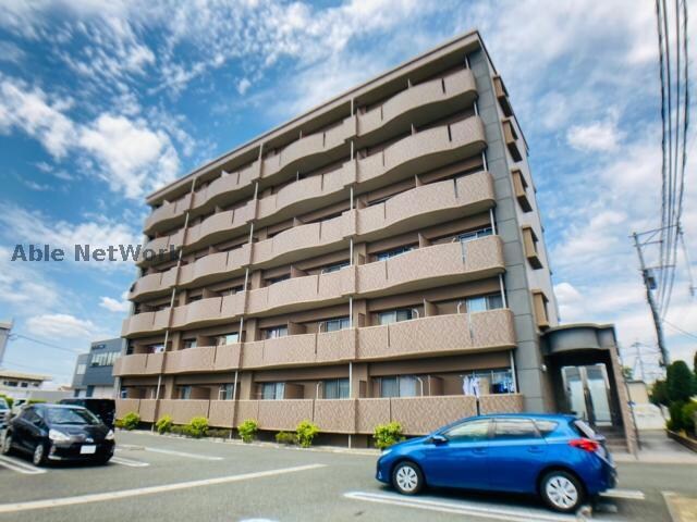 レルベ保田窪の物件外観写真