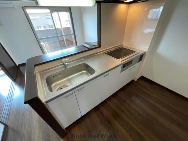 西戸島 徒歩4分 6階の物件内観写真