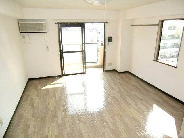 ロイヤルレピュート東島田の物件内観写真