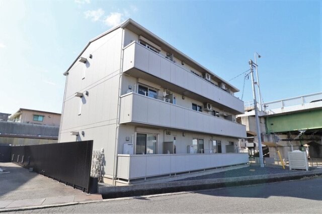 メナージュの物件外観写真