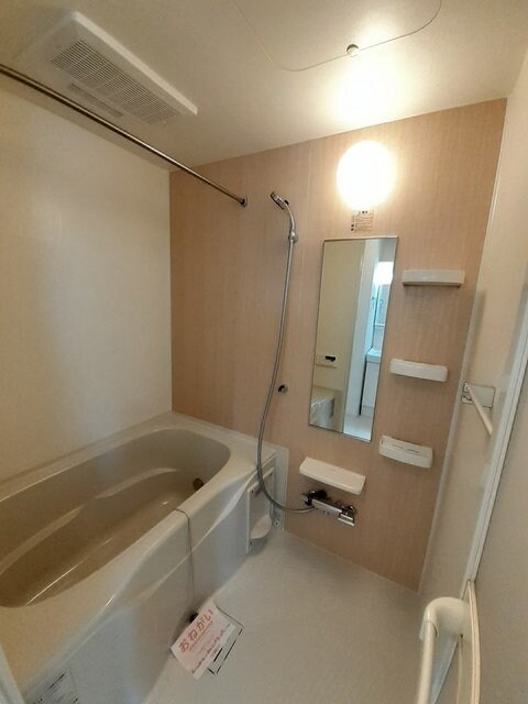 エテルノ・ベルの物件内観写真