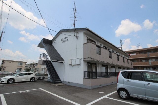 ビューラージュネスの物件外観写真