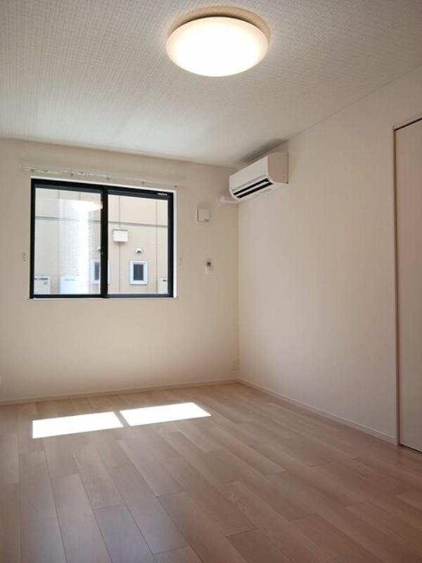 コンテルミナスの物件内観写真