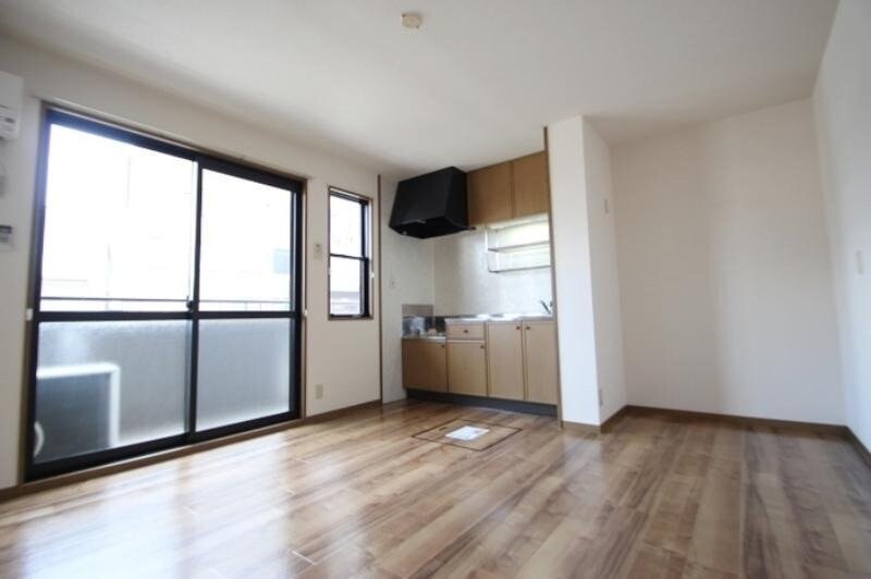 ラフィネ高柳の物件内観写真