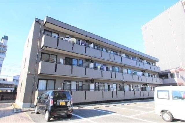 ラフィネ高柳の物件外観写真