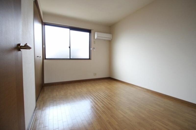 ラフィネ高柳の物件内観写真