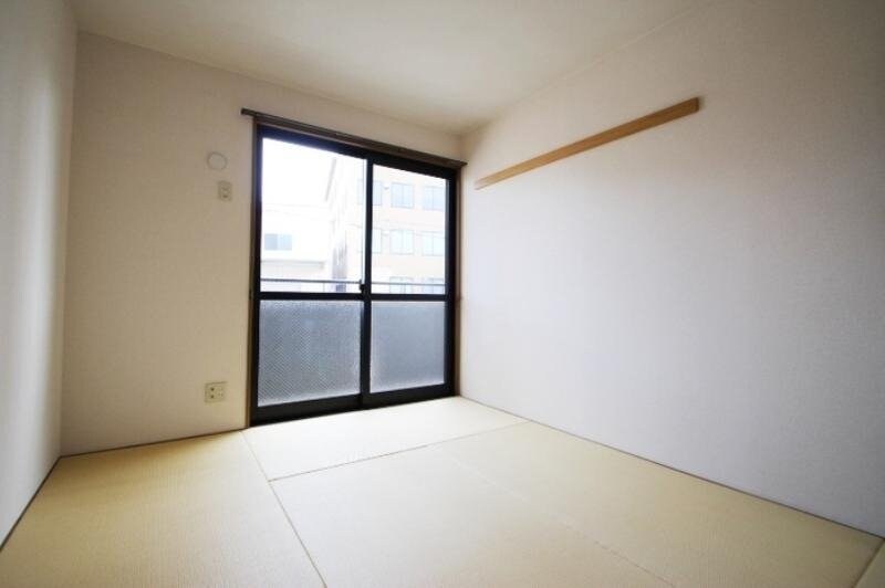 ラフィネ高柳の物件内観写真