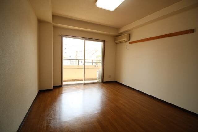 ローレル富町の物件内観写真