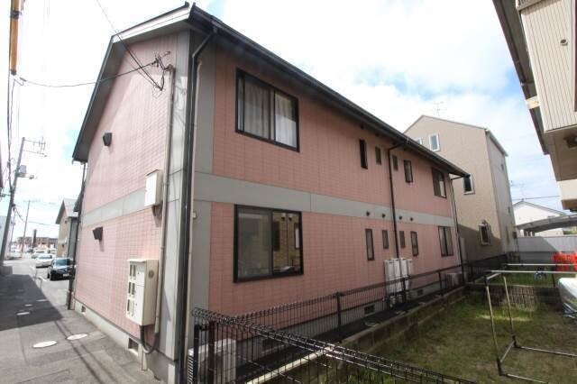 クリスタルパレスＣ棟の物件外観写真