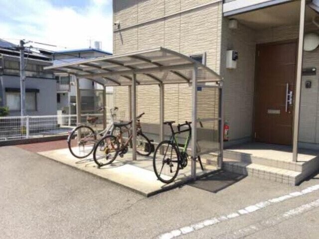 リバーサイドYの物件外観写真