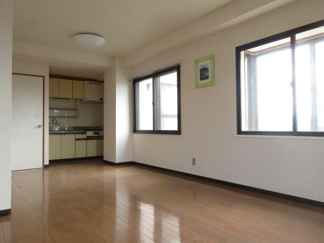 ウエストヴィレッジの物件内観写真